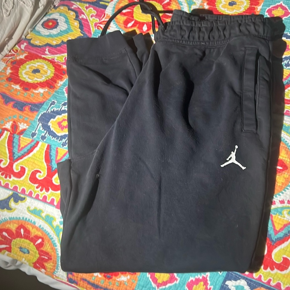 mens Nike Jordan black sweats with pockets in Small